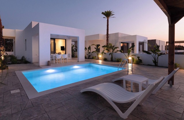 Salty Sun Luxury Villa 4