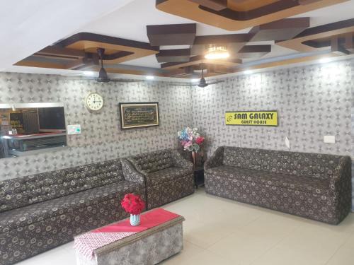 sam galaxy guest house