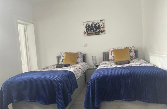 Samarlon Home Saxton
