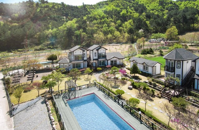 Samcheok Herb Pension