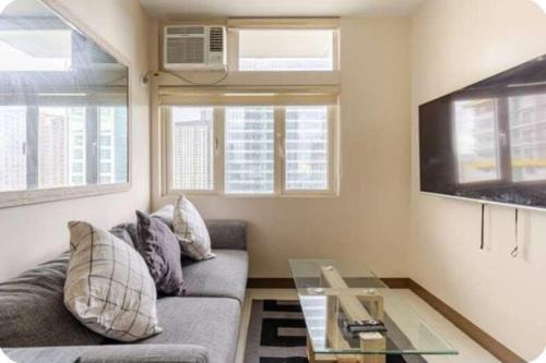 San Antonio One Br Unit 222 work Station makati