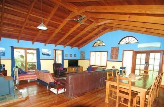 Sanctuary Bush Beach House