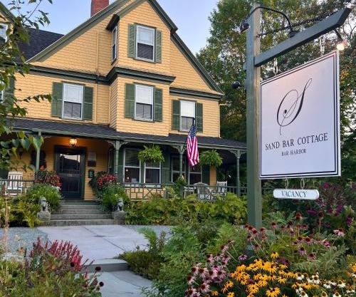 Sand Bar Cottage Inn