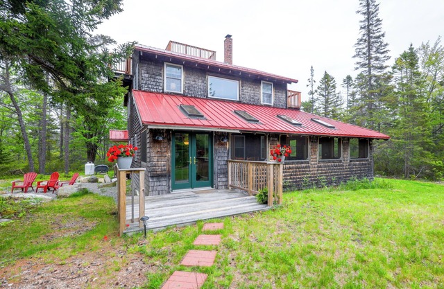 Sand Cove House