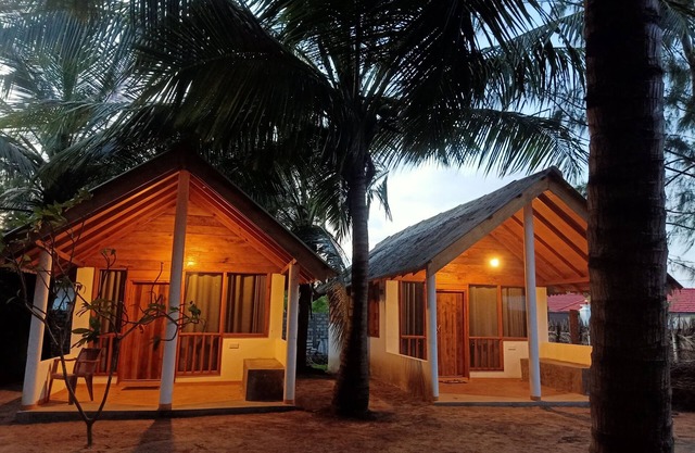 SAND DUNE AC VILLA Super Nature, close to great hiking trails W/Full Kitchen