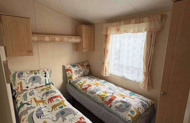 Serene Cabin Retreat in Hull