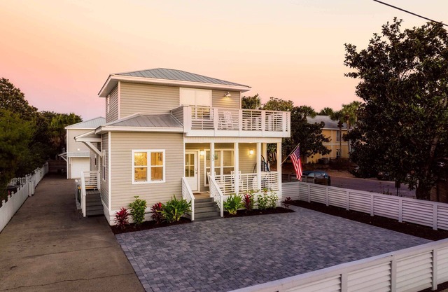Sand & Serenity, Destin's Premier Beach House