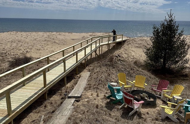 Sandbox on Michibay: Fresh Air & Tranquility – Welcome Spring with a Lakeside Escape