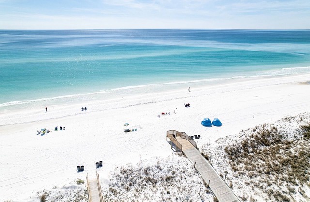 Sandpiper Cove 2042 1 Bedroom Condo by RedAwning