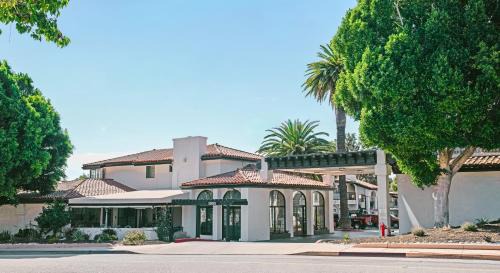Sands Inn & Suites