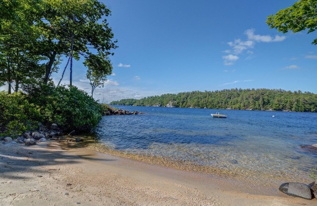 FRIDAY TO FRIDAY rental located on the northeast shore of Frye Island