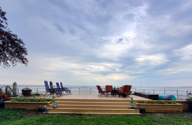 Saginaw Bay Lake House. Plage de sable. 10 personnes