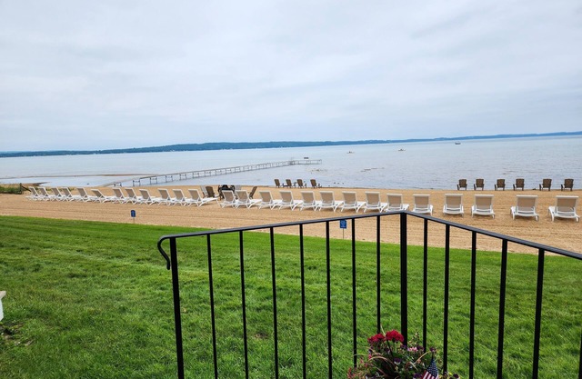 Condo studio Points North-Beach-Traverse City-Pool