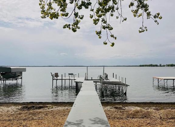 Sandy Feet Retreat on Big Spirit Lake