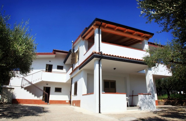 Vacances à domicile Sangeni - Appartement n.1, au rez-de-chaussée avec veranda