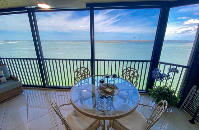 Sanibel Harbour Resort Harbour Tower 1113: Beautiful views of the Sanibel Causeway & nearby islands