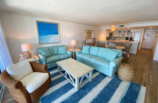 Condo en bord de mer récemment rénové à Sanibel Harbour Resort