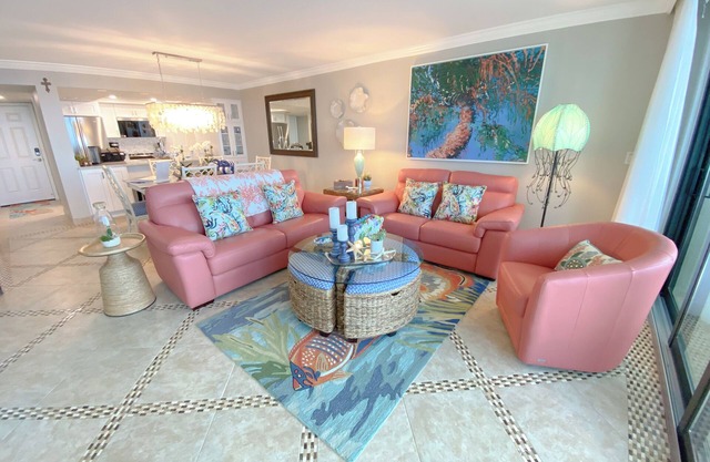 Sanibel Harbour Resort Harbour Tower 813: Grill out while enjoying a stunning sunset