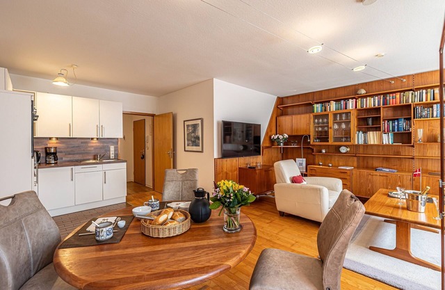 Sankt Hans - shower, TV, WLAN, washing machine, dryer, underground parking space