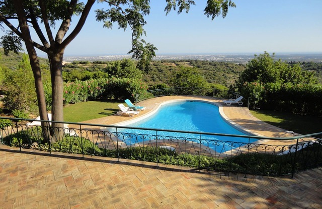Villa avec vues panoramiques et piscine chauffée privée