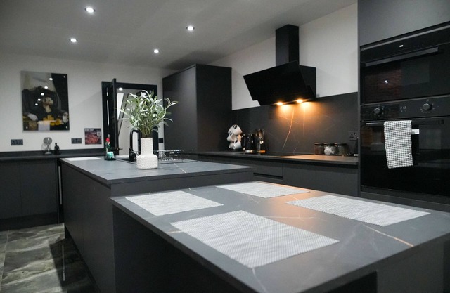 Santi House