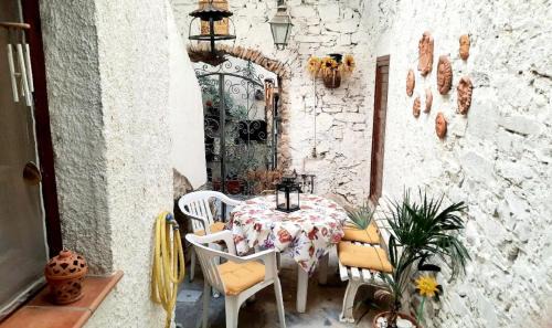 'SAPORE DI LIGURIA' in Antico Borgo vicino al mare