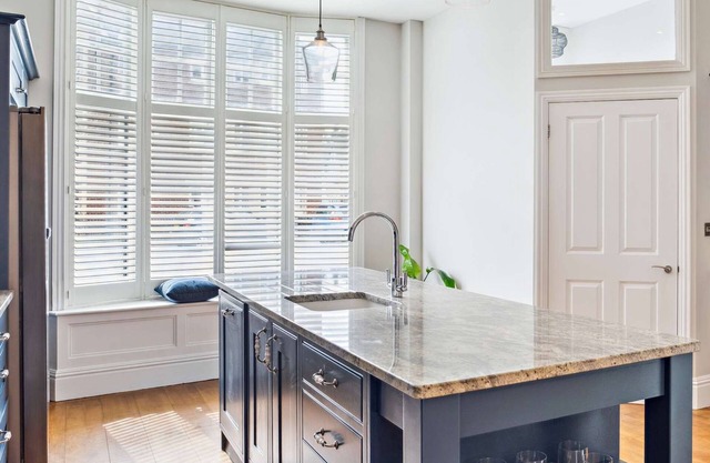 Sapphire House - Newly Renovated 3-Bedroom Home