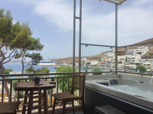 Sapphire Kythnos Suites