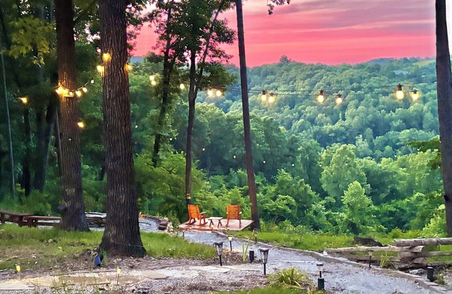 Sapphire Moonlight, Mountain View oasis cabin with kayaks, Grill, lake access