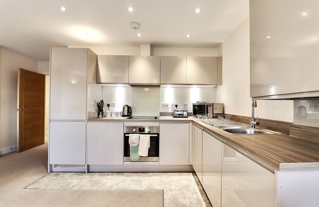 Sapphire Serviced Apartment
