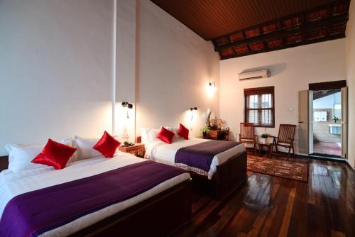 Sarang Paloh Heritage Stay