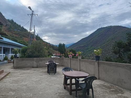 Sarung Homestay