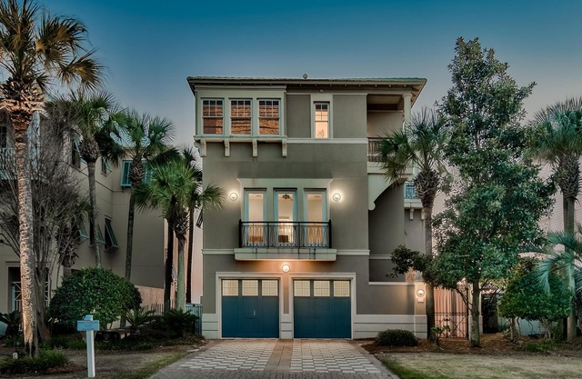FRANGISTA ENCORE-5BR / 5. LUXE 5BA-GOLFE AVANT, SERVICE DE PLAGE, PISCINE PRIVÉE !!