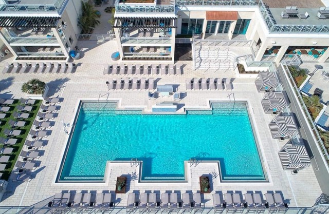 Savor An Exhilarating Experience! 2 Family-friendly Units, City View, Pool