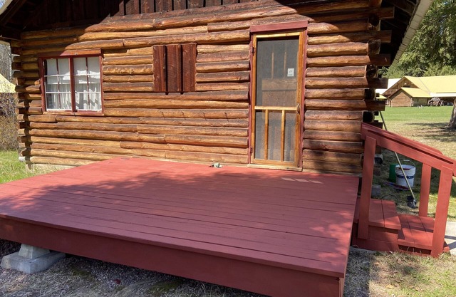 Jolie cabine 1 chambre avec mezzanine et vue sur le lac.