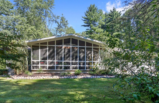 Sawyer Home près des Warren Dunes avec piscine chauffée!