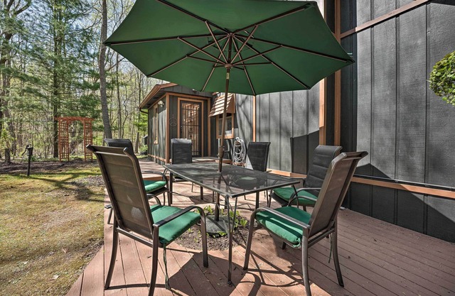 Sawyer Retreat w/ Fire Pit < 2 Mi to Beaches!