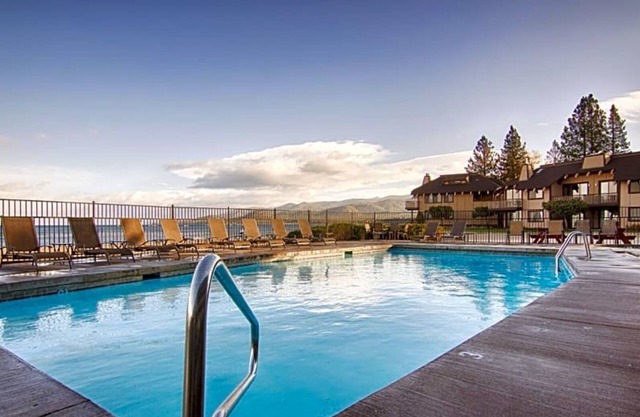 Scenic 2BR Retreat | Stunning Lake Views & Free Parking!