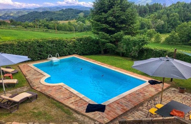 Villa à Amandola avec jardin