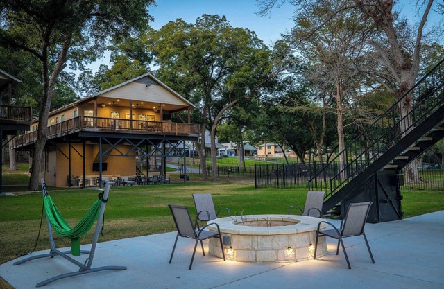 Scenic Lakefront | Fire Pit + Outdoor Kitchen
