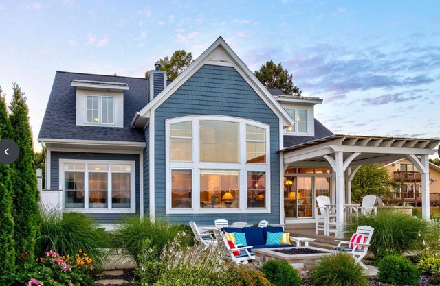 Scenic Lakehouse on Bear Lake with Access to Lake Michigan