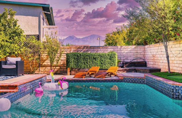 Scenic Oasis Retreat| Mountain View| Disney| Laguna| Heated Pool| Game/Movie Rm
