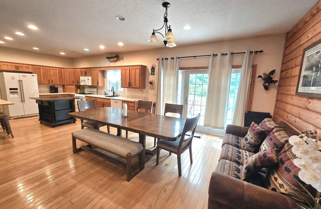 Scenic Valley Lodge