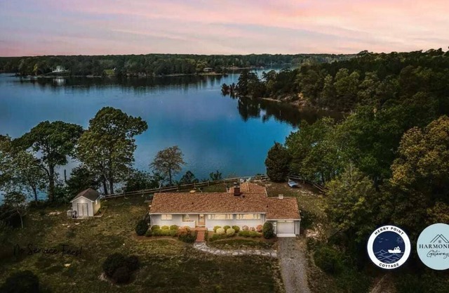 Scenic Waterfront Getaway w/ Dock, Launch Kayaks, Relax around Firepit!