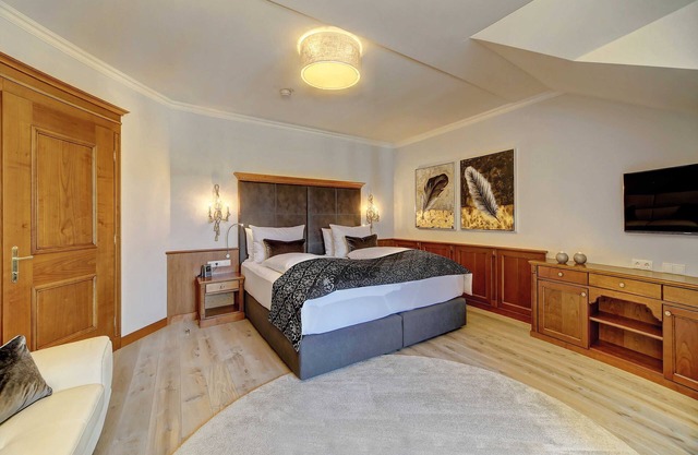 SCHLÖSSL-SUITE - Hôtel Jagdhof GmbH