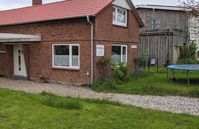 La mer Baltique, Appartement pour 8-9 P. étage + 2 appartements au rez-de-chaussée + Terr., + Chien (s)