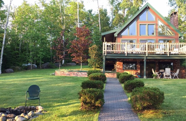 Schoodic Lake Lakefront Spectacular Views of Mount Katahdin Newer Home w /