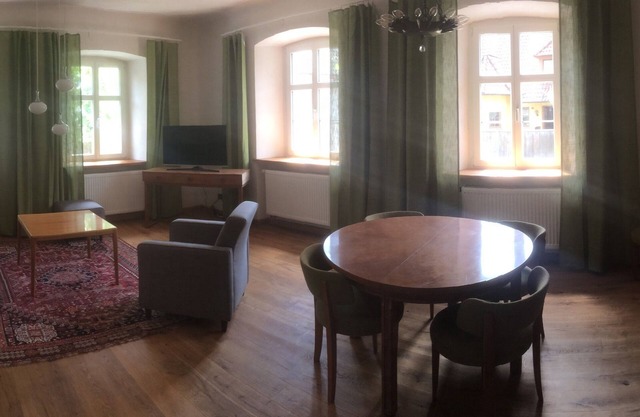 Appartement d'école dans l'ancienne école et mairie