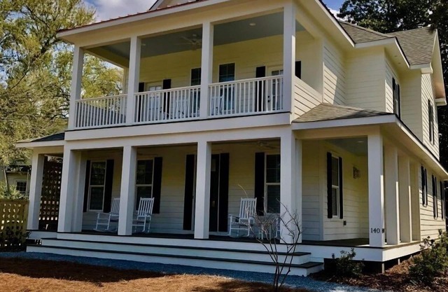 Maison scituée | Charme de la vieille ville | 6BR 6. 5 Bains | 12 couchages +