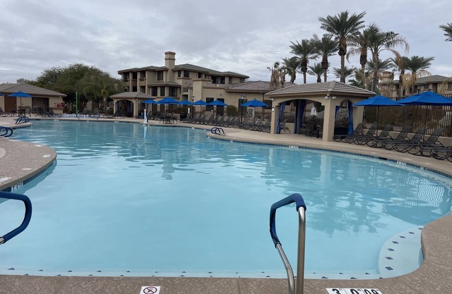 Scottsdale Links Resort 2BDRM,2BATH, Full Kitchen, 2 Pools